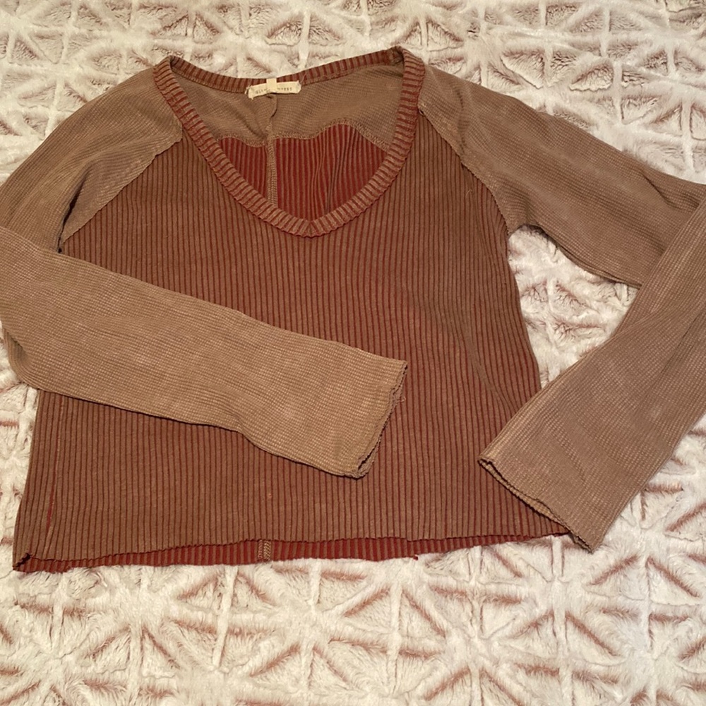 long sleeve, v-neck, sweater